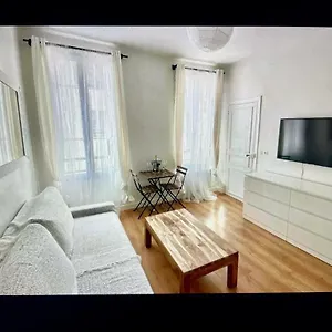 Cute One Bedroom In Le Marais Appartamento Parigi