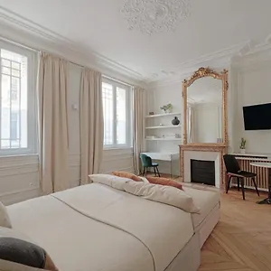 Studio Quartier Champs Elysees 1 Appartamento Parigi