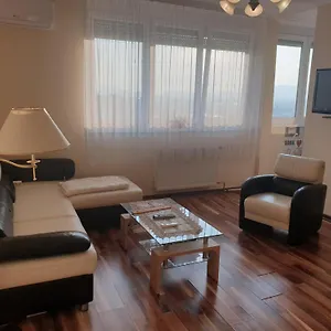 https://vegas-zuglo.inbudapesthotels.com