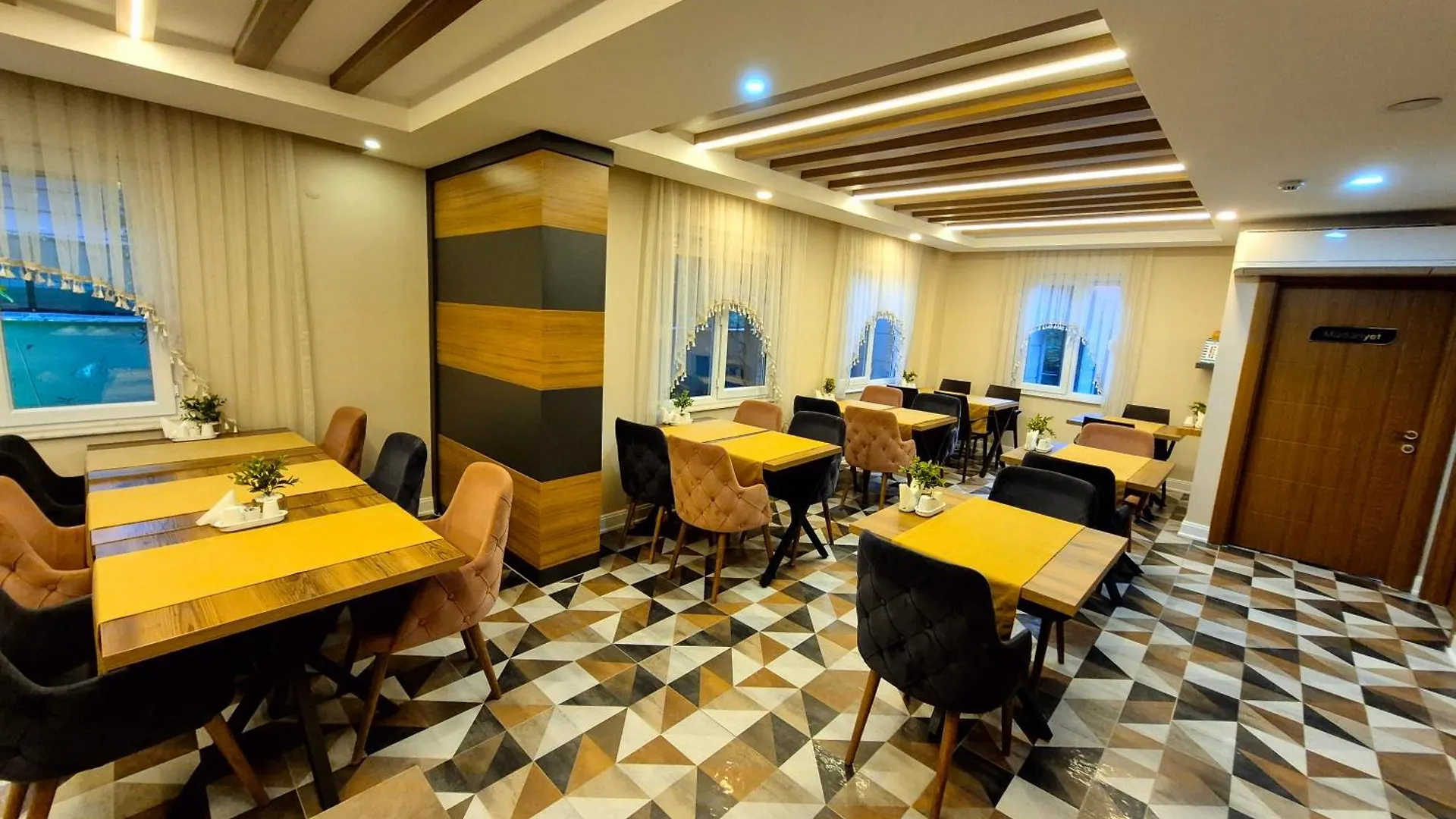 Toprak Apart Otel Antalya 0*,