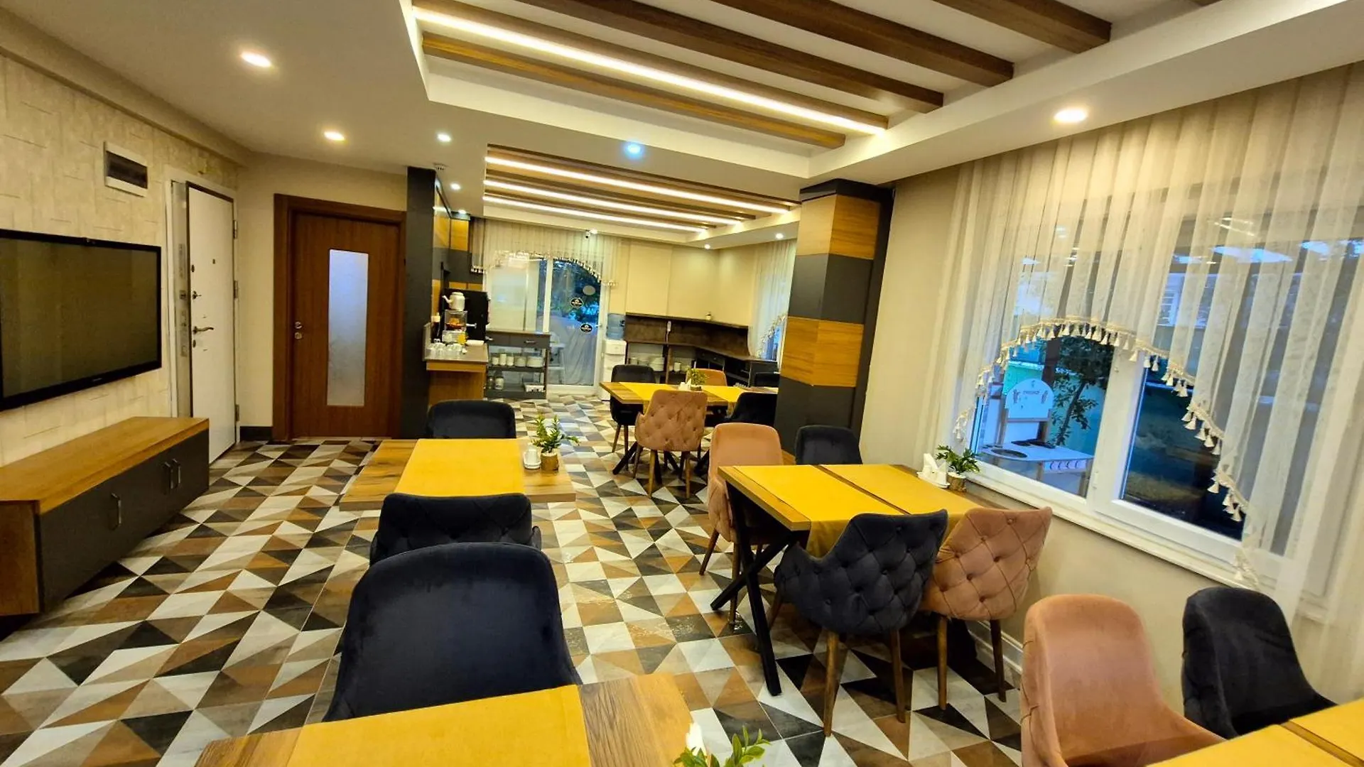 Toprak Apart Otel Antalya Apartment