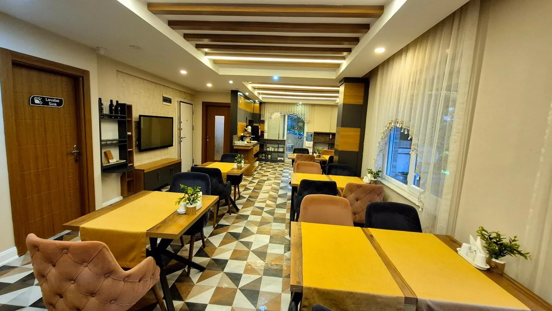 Toprak Apart Otel Antalya